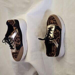 Torrid Women's Sneakers Cheetah Print Chunky Faux Leather Size 7.5 Wide